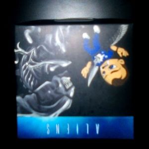 New Exclusive Collectors Series Aliens Queen Takes Bishop Mini Figure Loot Crate